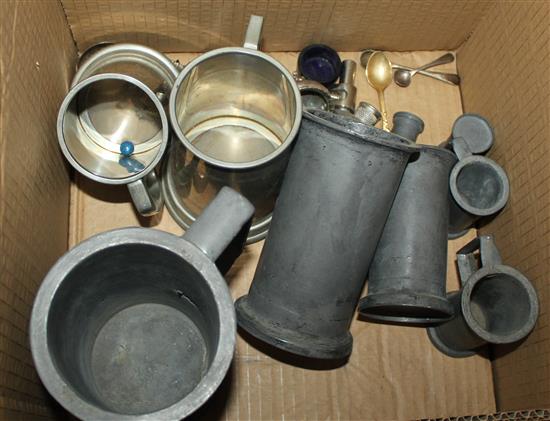 7 pewter mugs, 2 later pewter mugs, 10 other misc items, salts, corkscrews etc(-)